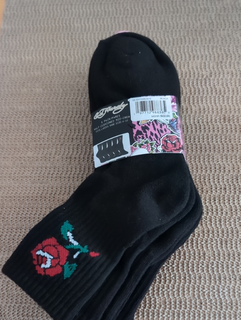 Women's Black Mid-Crew Socks Arch Support 5 Pairs New - Picture 5 of 7